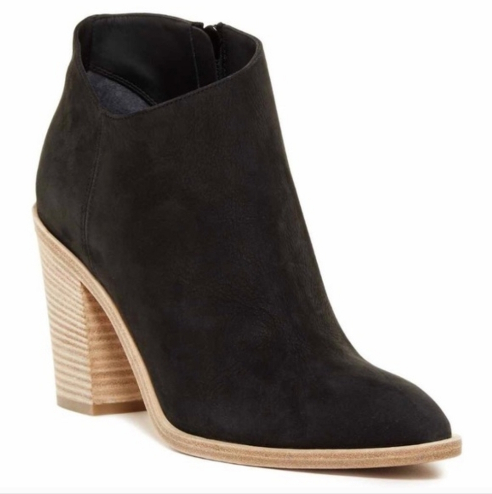 Vince. Easton black boots 6 Nubuck Leather Pointed Toe Wood Heeled Ankle Booties